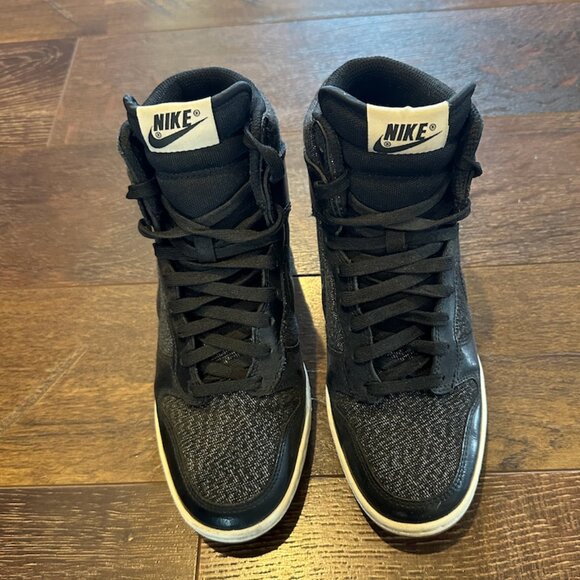 Women's Nike Dunk Sky High Black and White Sneakers - Picture 8 of 9